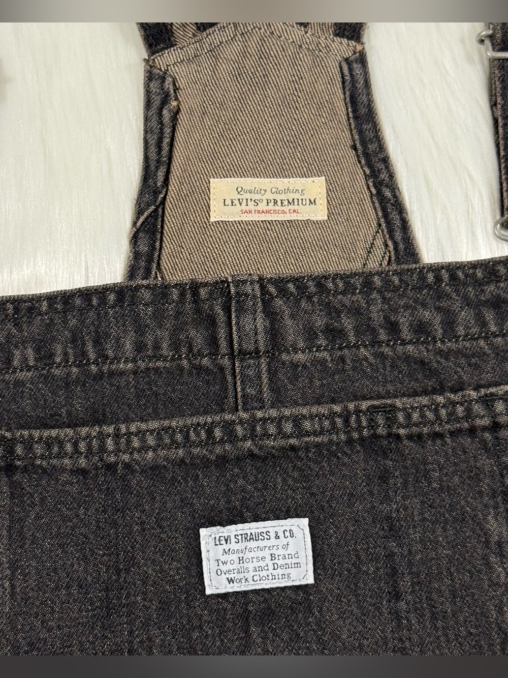 Levi's Women's Size Medium Live Wire Vintage Overall Shortalls - Picture 7 of 11